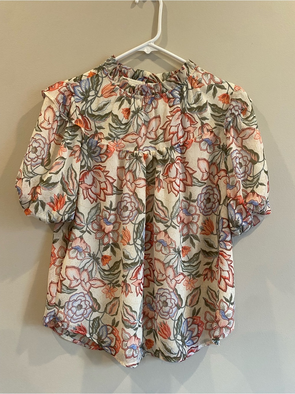 LOFT Cream Floral Puff-Sleeve Blouse
